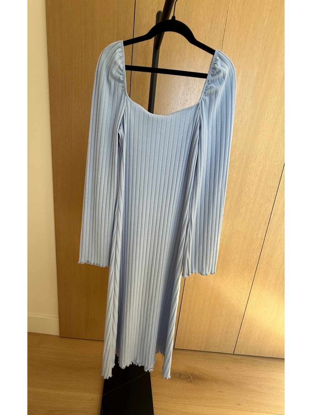 Lisa Says Gah Roya Ribbed Midi Dress Light Blue Size XS NWT Long Sleeve - Picture 3 of 11